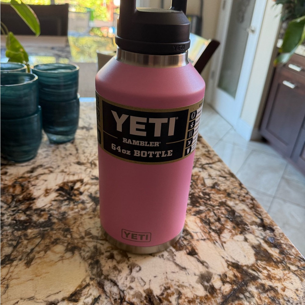 YETI Rambler 64 oz Bottle